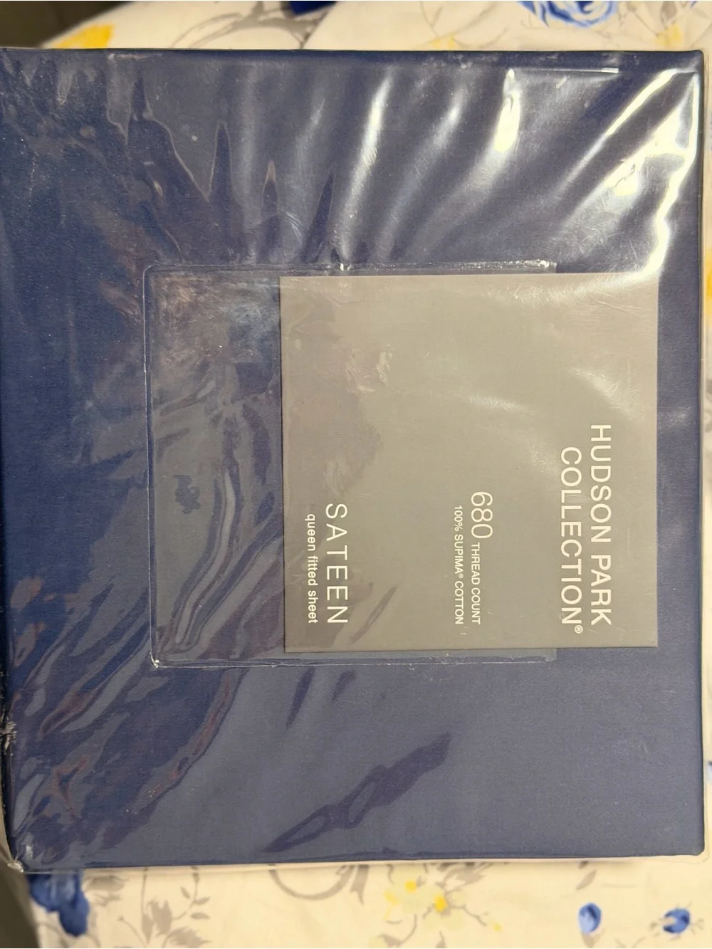 Hudson Park Collection Sateen 680-Thread Count Navy Bed Sheet